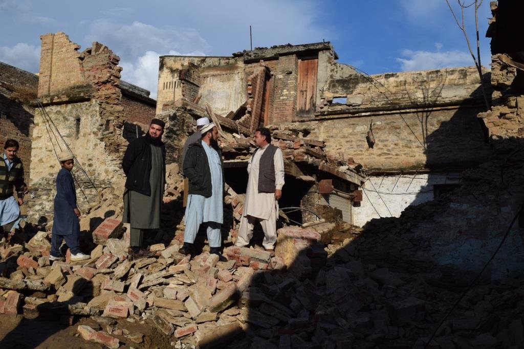 7.5 magnitude earthquake jolts Swat valley