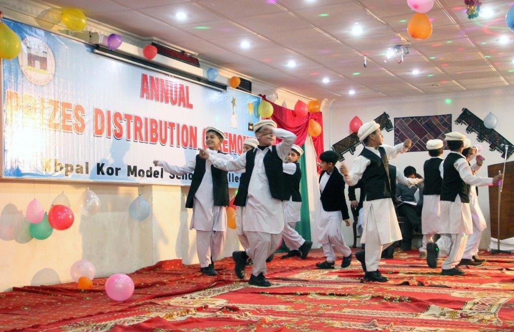 Annual Function: Students enthrall audience by cultural dance