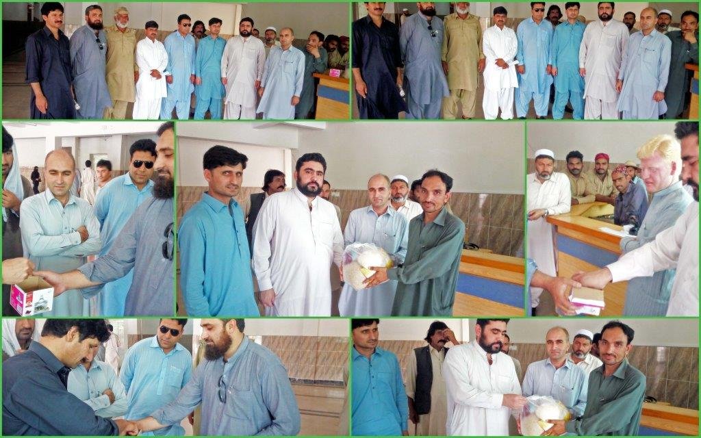 UoM teachers distribute Ramazan package in deserving employees