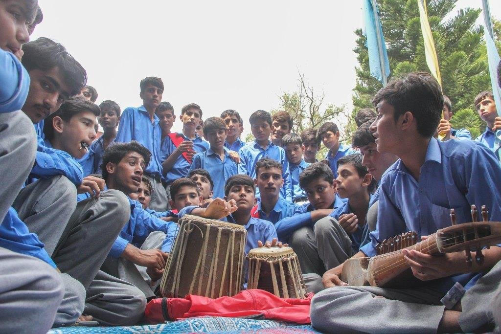 Music has healing power, say teenage musicians in Swat