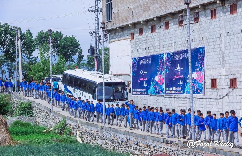 Students walk to the venue of Swat Science Festival. Photo: Fazal Khaliq