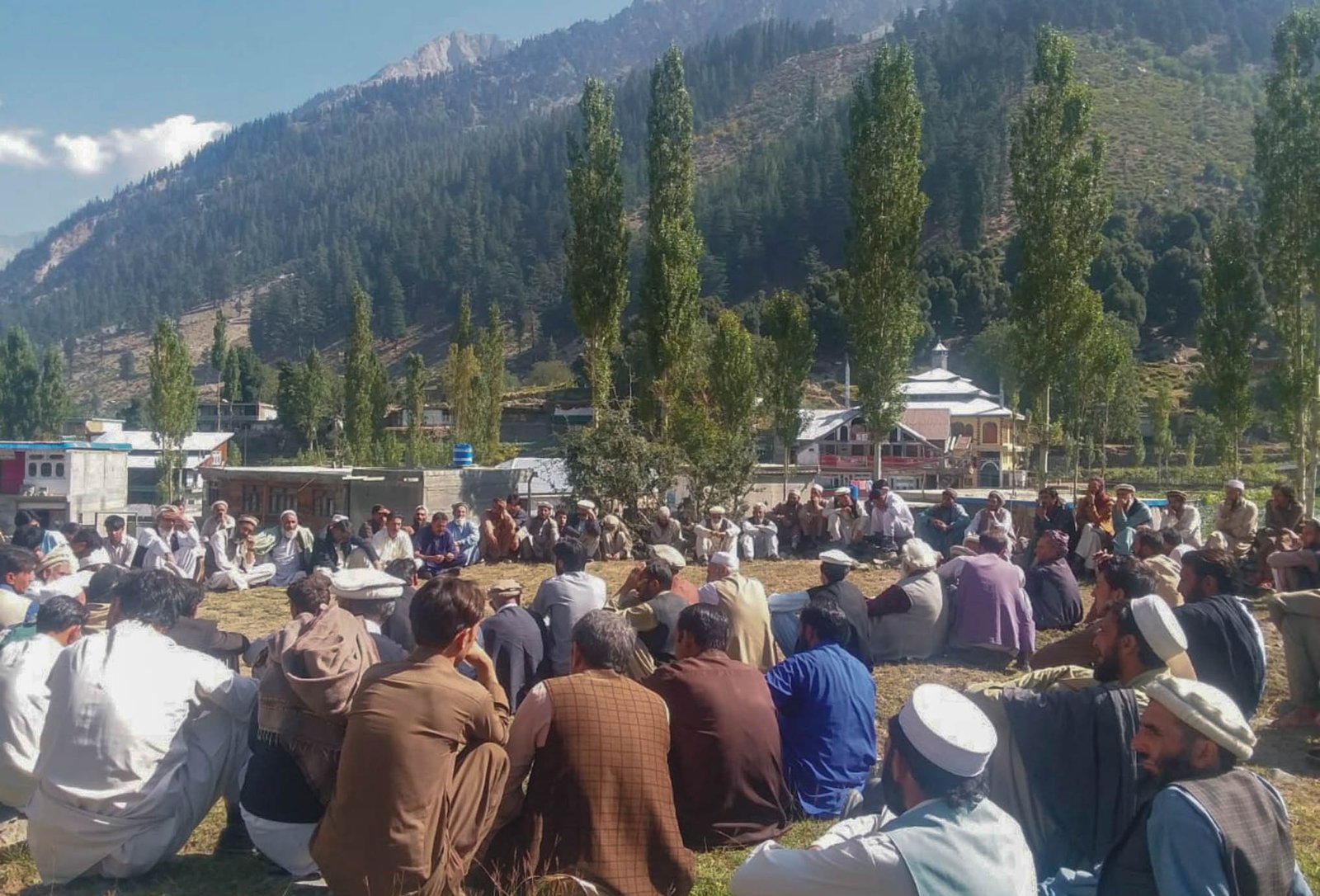 Kalam people protest non-payment of land for power project