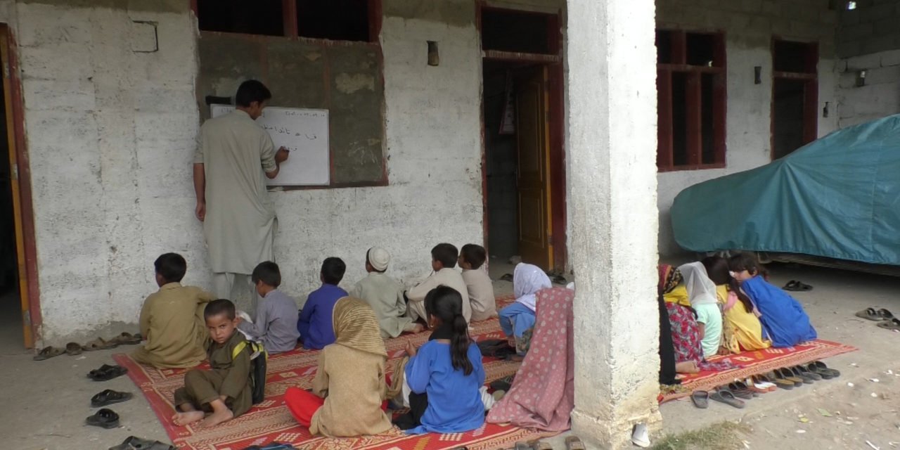 Lack of basic facilities contribute to poor quality of education in Swat