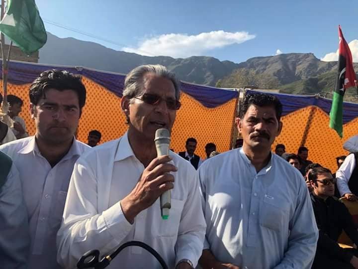 سوات عوام کے نمائندگی کرنے والے سوشل میڈیا اور خالی پائپ تک محدود ہے