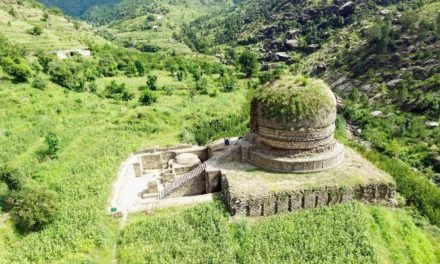اٹھارہ سو سال قدیم املوک درہ سٹوپا