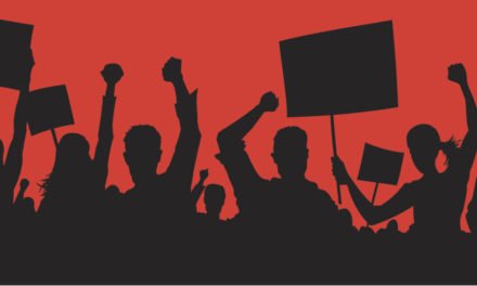 سوات کے سیکڑوں کاشتکاروں کا اپنی زمینوں کی غلط انتقال کے خلاف احتجاجی مظاہرہ