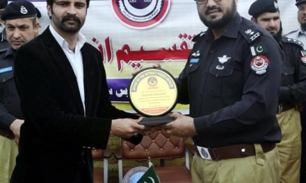 بہترین کارکردگی پرایس ایچ اوز اور ٹریفک وارڈن پولیس کے جوانوں کیلئے نقد انعامات