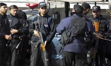 سوات میں مختلف شخصیات کے ساتھ سیکورٹی پر مامور پولیس اہلکاروں کوہٹانے کا حکم جاری 