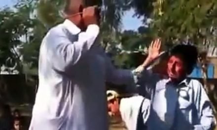 خیبر پختونخوا سکولوں میں بچوں کو جسمانی سزا دینے پر اساتزہ پر چھ ماہ قید پچاس ہزار روپے جرمانہ عاید