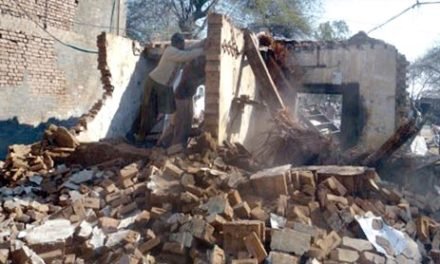 سوات کے علاقے گا شکو ڑ میں انتظا میہ کی کا رروائی  غیر قانونی   مکا نات اور دکا نیں مسما ر