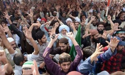 سوات میں تحریک لبیک کاتوہین رسالت کرنے والی آسیہ کی رہائی کے خلاف مظاہرہ