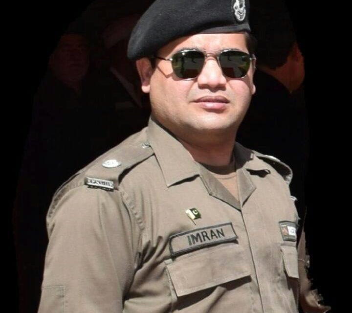 سوات میں ڈسٹرکٹ ایمر جنسی آفیسر ریسکیو 1122عمران خان یوسفزئی نے اپنے عہدے کا چارج سنبھا ل لیا
