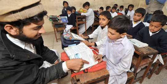 خیبرپختونخواکے مختلف اضلاع کے سرکاری سکولوں میں ایس ایس اور ہیڈماسٹرز کی363 پوسٹیں خالی