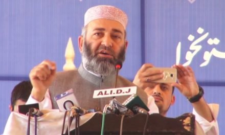 سوات: یونیورسٹیز اور کالجز میں ستر فیصد طالبعلم آئس نشہ استعمال کررہے ہیں،مشتاق احمد خان