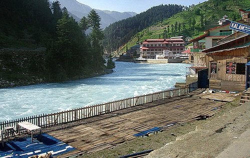 ڈپٹی کمشنرز کو پلاسٹک پر پابندی اور دریائوں پر قائم تجاوزات کی کیخلاف کارروائی کرنے کی ہدائت