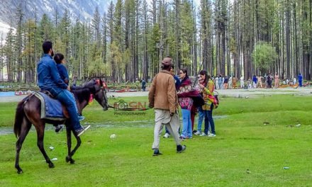 عید کے تیسرے روز بھی ہزاروں سیاح وادی سوات پہنچ گئے