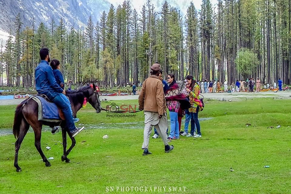 عید کے تیسرے روز بھی ہزاروں سیاح وادی سوات پہنچ گئے