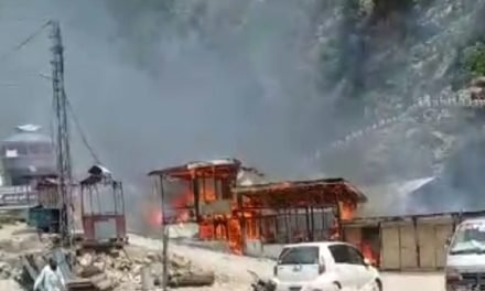 سوات علاقہ بحرین کے ایک مقامی  ہوٹل میں آگ بھڑک اٹھی،لاکھوں کا نقصان