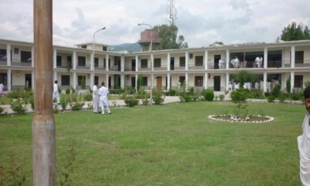 ڈگری کالج کبل میں سینکڑوں کی تعدا دمیں طلباء پر تعلیمی دروازے بند ہو نے کا خدشہ