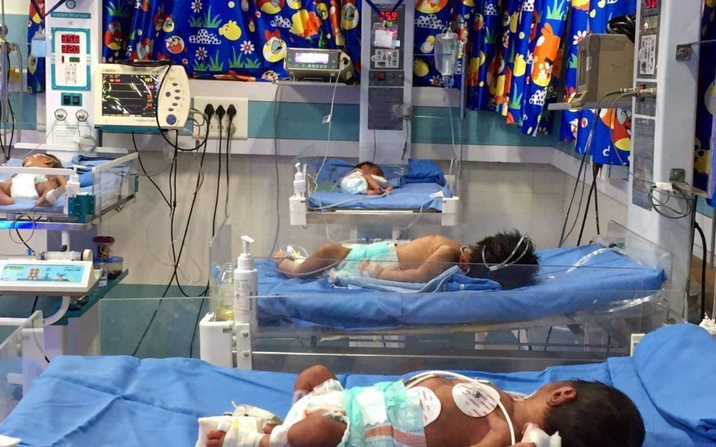 خیبر پختونخوا ، تمام تدریسی اور ڈسٹرکٹ سطح ہسپتالوں میں چلڈرن آئی سی یوز کے قیام کیلئے 10 اگست کا ہدف مقرر