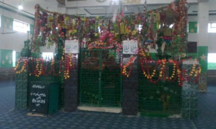 صوبے کی تاریخی مساجد اور مزارات کو  ٹیکس دائرہ میں لانے کا فیصلہ،چندہ باکس ٹھیکہ پر دیا جائیگا