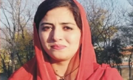 سوات سے تعلق رکھنی والی پہلی واحد خاتون صحافی شائستہ حکیم تحقیقاتی رپورٹ کے لئے منتخب