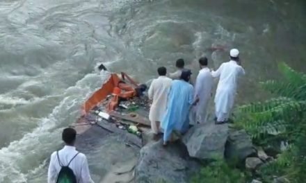 دریائے سوات سے سیمنٹ ٹرک حادثہ میں لاپتہ  شخص کی لاش  پانچ روز بعدمل گئی