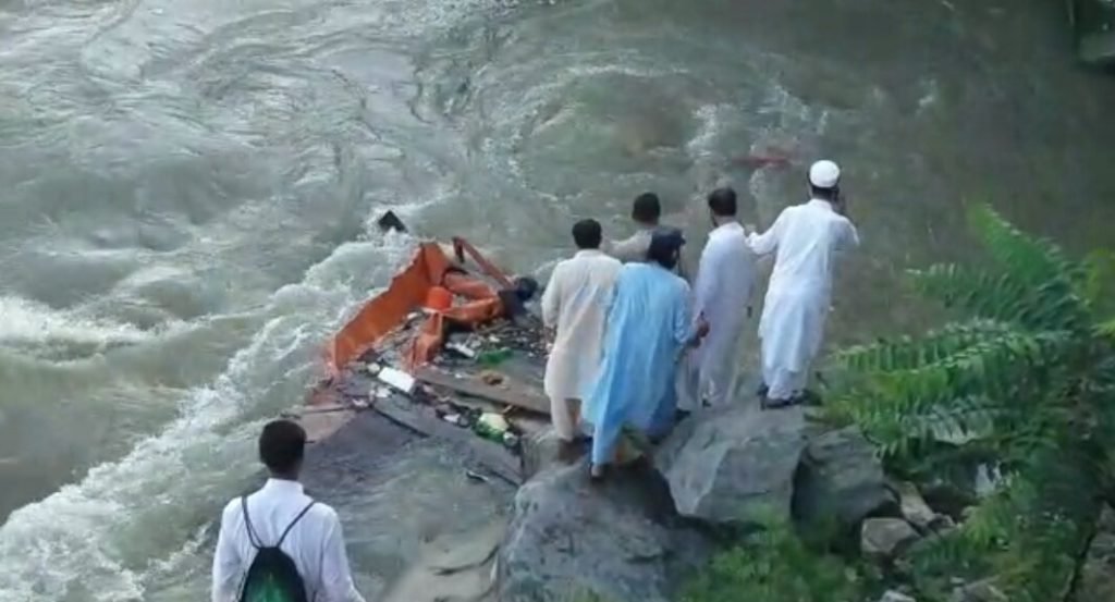 دریائے سوات سے سیمنٹ ٹرک حادثہ میں لاپتہ شخص کی لاش پانچ روز بعدمل گئی