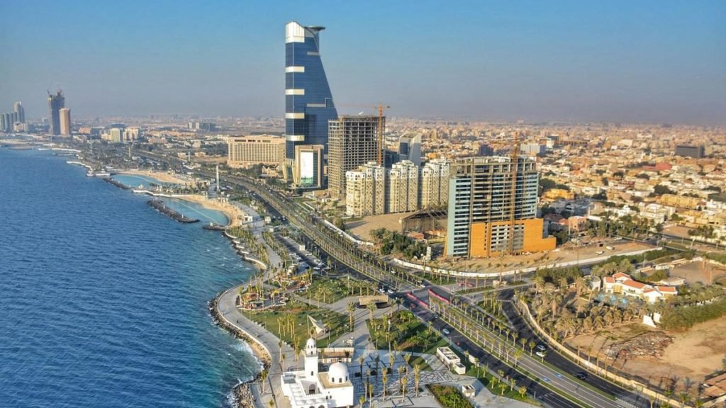 سعودی ویزٹ ویز ے پرآنیوالوں کیلئے عمرہ کی بھی اجازت