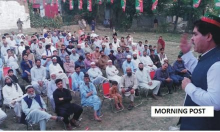 سوات، حلقہ پی کے 4میں مخالف سیاسی جماعتوں کو دھچکا، سیکڑوں افراد تحریک انصاف میں شامل