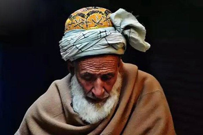 ’’د دستار سڑی پہ شمار دی‘‘