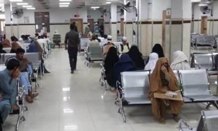 پختونخوا حکومت اور ڈاکٹرز کے درمیان مذاکرات کامیاب،ہڑتال ختم  کرنے کا اعلان