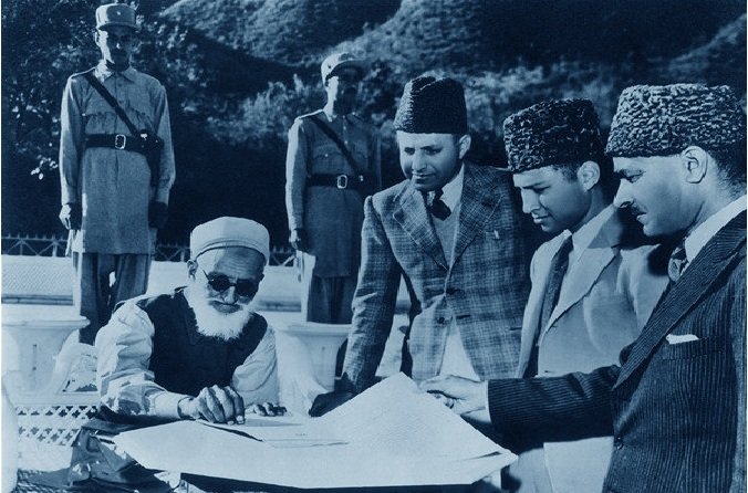 القاب ”بادشاہِ سوات“ اور ”والیِ سوات“ کا جائزہ