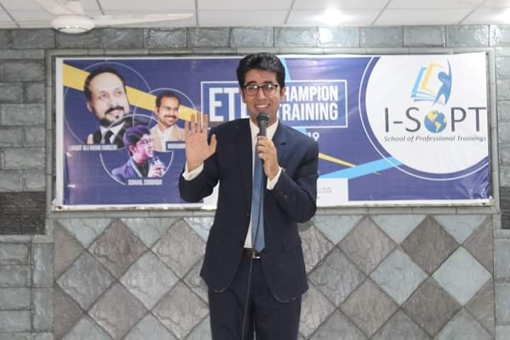 سوات عوام کے لئے خوشخبری، بے روزگار نوجوانان کیلئے ایک روزہ فری تربیتی پروگرام کا انعقاد،