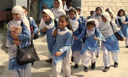موسم سرما تعطیلات  کے شیڈول  کااعلان،سوات کے برفانی علاقوں میں سکولز 22  دسمبرسے 29 فروری تک بند رہینگے