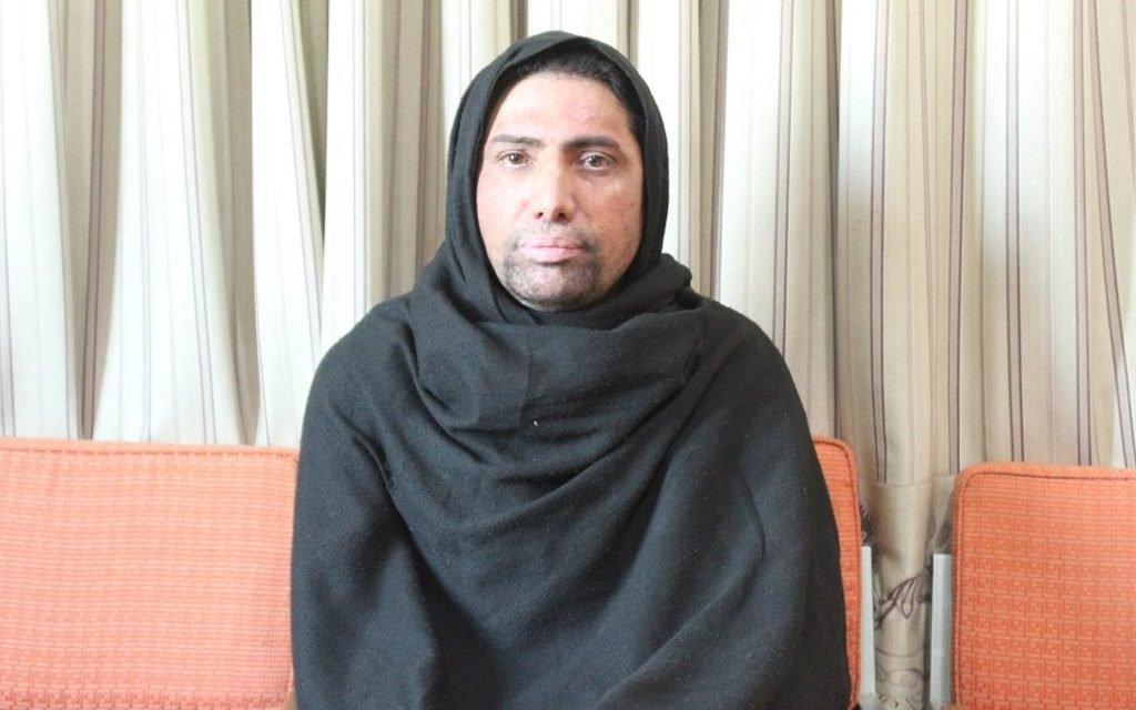 مینگورہ میں مقیم خواجہ سرا باجوڑ کے رہائشی کا وزیر اعلی محمود خان اور چیف جسٹس اف پاکستان سے مدد کی اپیل