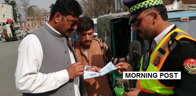سوات میں دھواں چھوڑ گاڑیوں کے خلاف کریک ڈاون کا آغاز