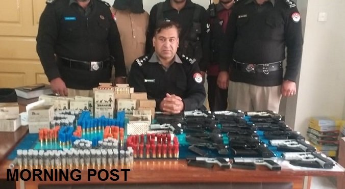 سوات ،سوزوکی پک اپ میں چھپایا گیا اسلحہ برآمد ، ملزم گرفتار