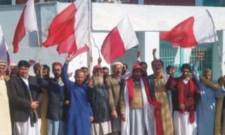 بونیر : منظورپشتین اور ان کے ساتھیوں کی گرفتاریوں کیخلاف مظاہرہ