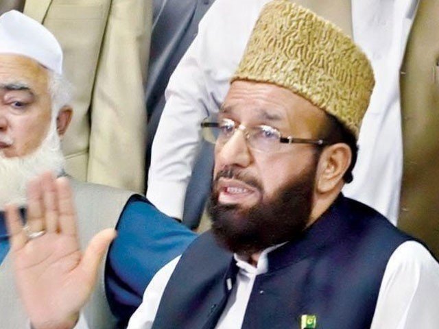 حکومت کو ایک لاکھ روپے کم میں حج کرانے کا چیلنج