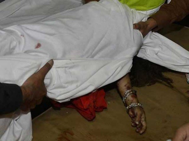 مٹہ سخرہ میں 22 سالہ شادی شدہ خاتون پراسرار طور پر جاں بحق،باپ اور بھائی گرفتار