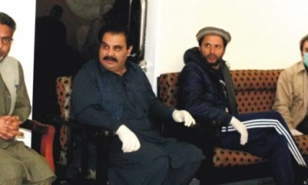 شاہد خان آفرید ی کا مختصر دورہ سوات،غریب خاندانوں میں خوراکی اشیا تقسیم