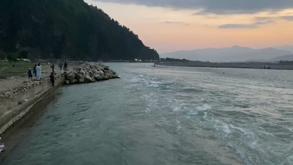 دریائے سوات تباہی کے دیہانے پر