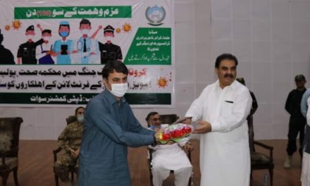 سوات میں کرونا وائرس کے خلاف لڑنے والے ورکروں کو خیراج تحسین پیش