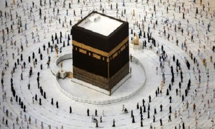 سعودی عرب نے عمرہ اور زیارات 4اکتوبر سے بحال کرنےکا اعلان کردیا