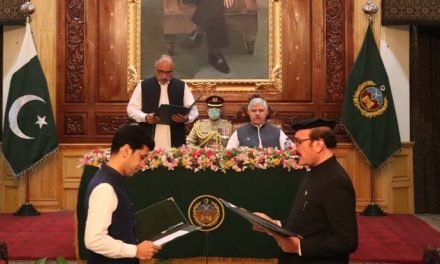 رکن صوبائی اسمبلی شہرام ترکئی اور انور زیب نے صوبائی وزیر کے عہدہ کا حلف اٹھا لیا