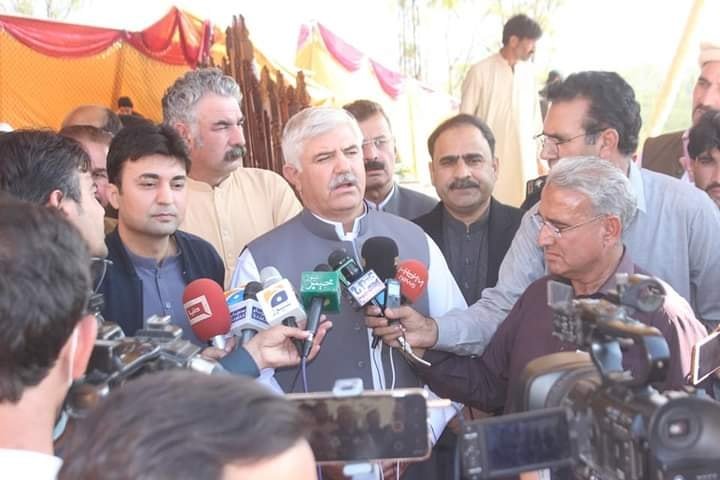 ملک کو 70 سالوں سے لوٹنے والے پی ڈی ایم کے نام پر اکھٹے ہوئے ہیں۔وزیر اعلی محمود خان