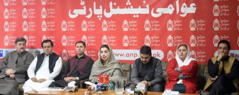 پشاور دھماکے میں شیخ رشید کو شامل تفتیش کرنے کا مطالبہ