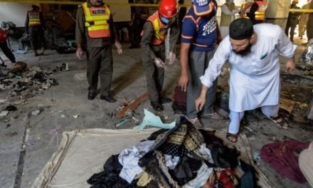 پشاور : مدرسے کے اندر دھماکہ، 7 افراد شھید، 110 زخمی
