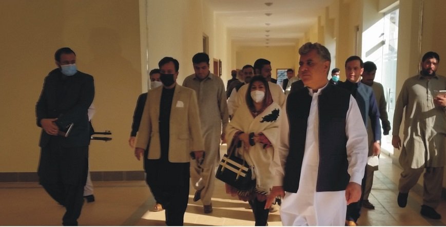 ایم پی اے رابعہ بصری کا سیدوہسپتال اور میڈیکل کالج کے نئی بلڈنگ کا دورہ